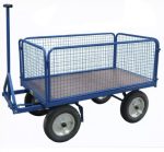 Wózek przyczepa na kołach pompowanych