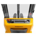 Akumulatorowy wózek podnośnikowy Jungheinrich AMC 12